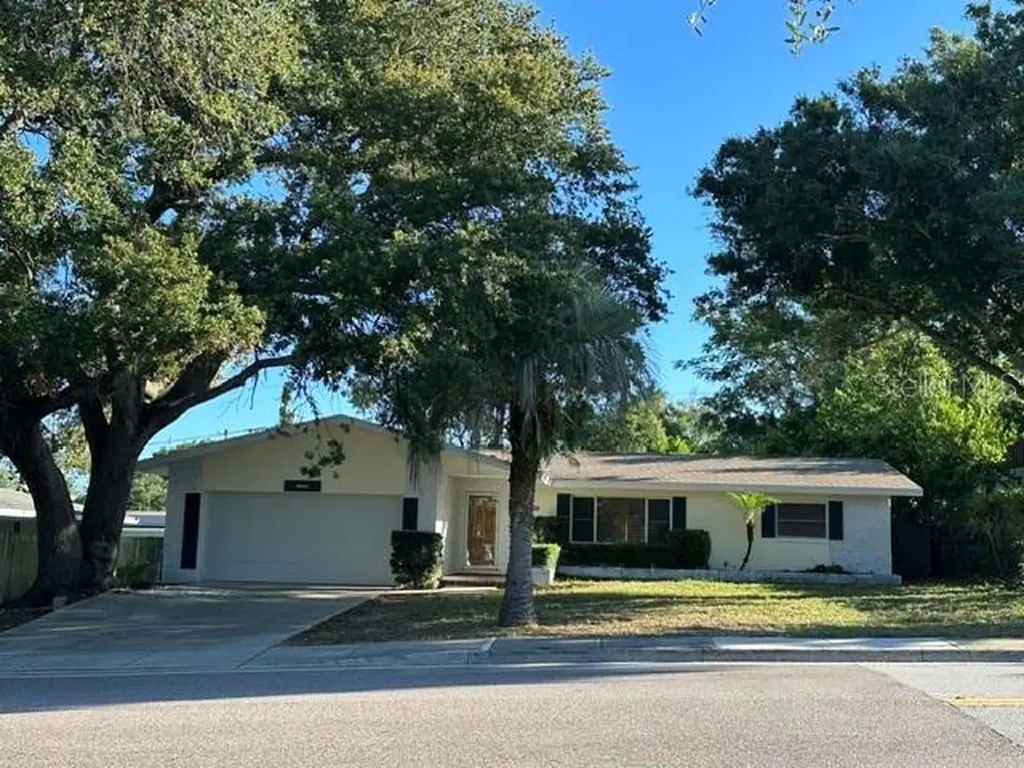 1520 Palmetto Street Clearwater FL 33755
