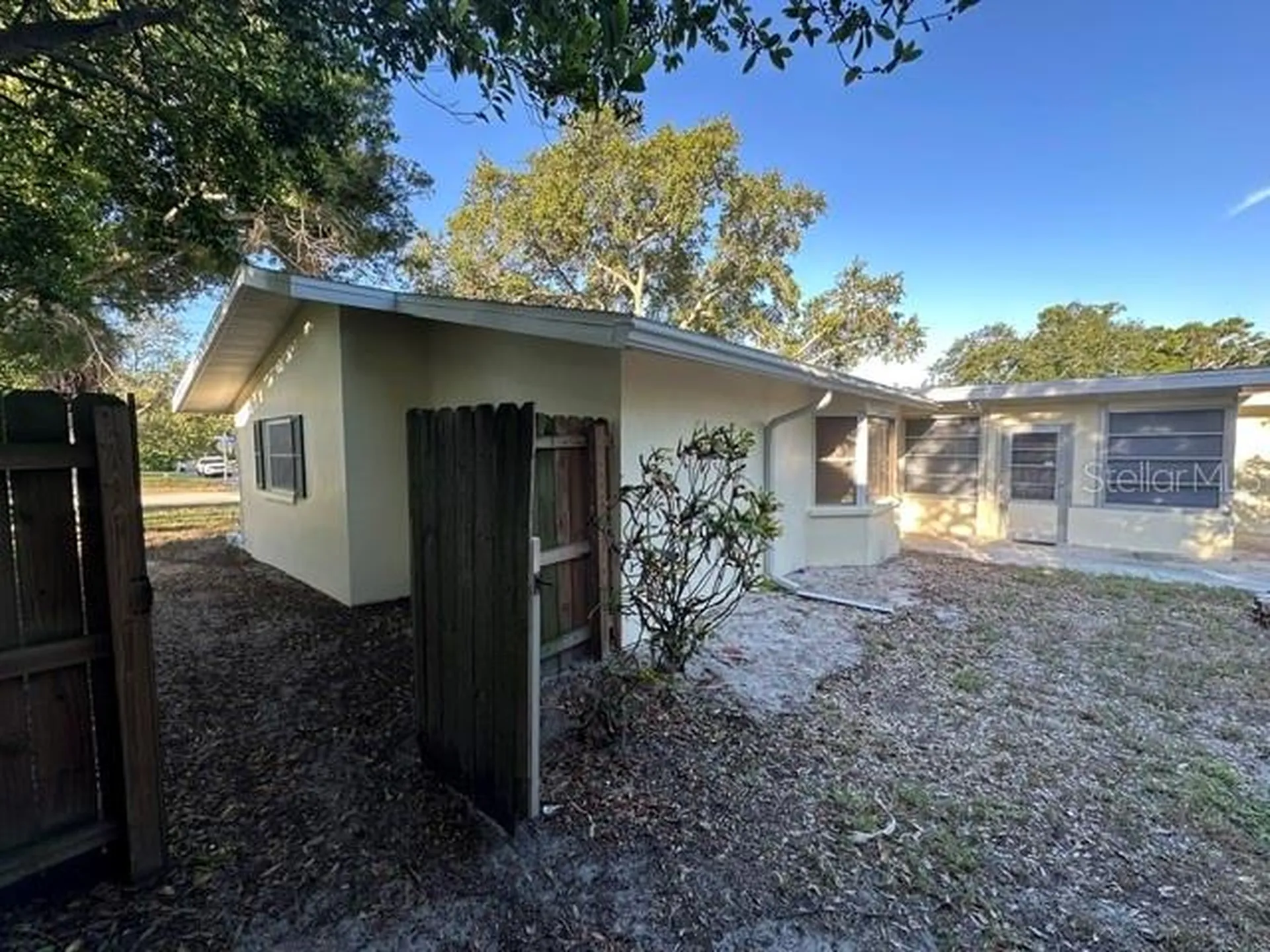 1520 Palmetto Street Clearwater FL 33755