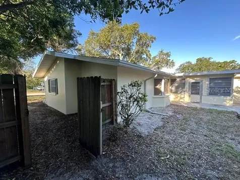 1520 Palmetto Street Clearwater FL 33755