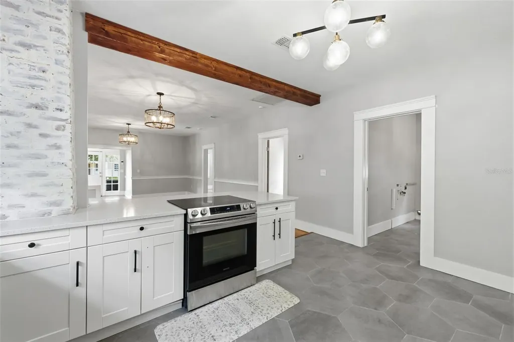 236 W North Street Tampa FL 33604