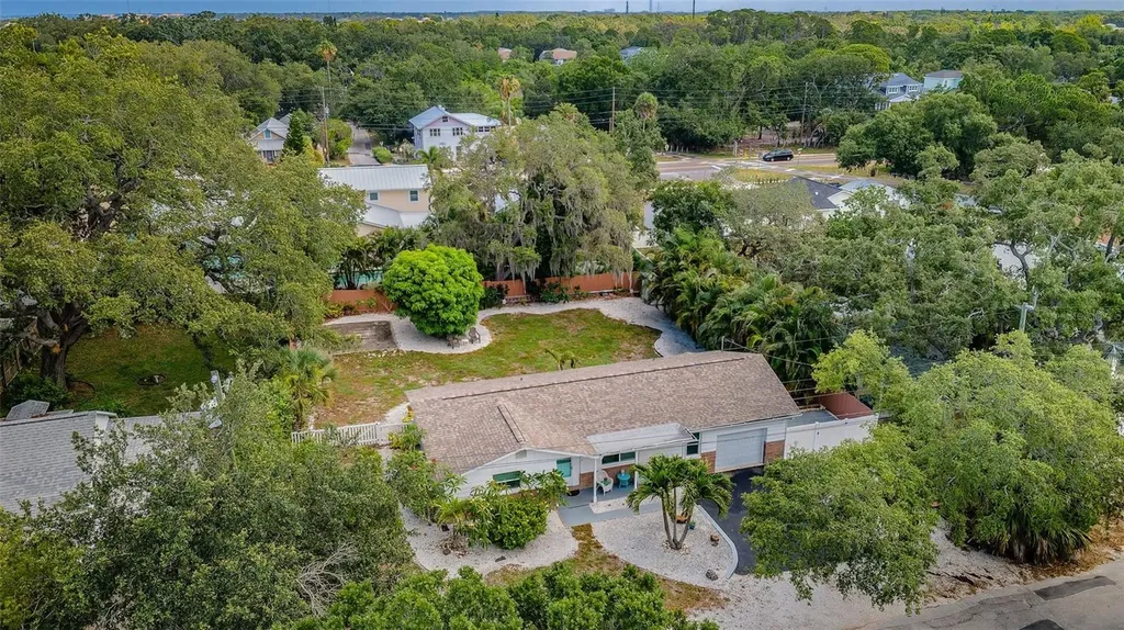 412 Pennsylvania Avenue Palm Harbor FL 34683