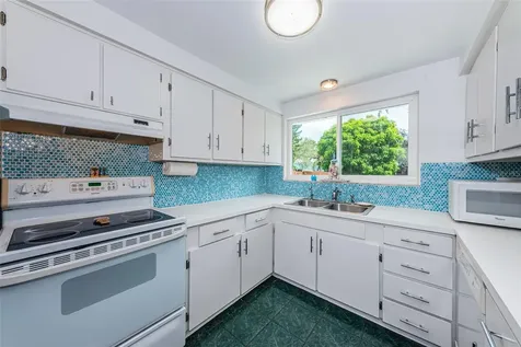 412 Pennsylvania Avenue Palm Harbor FL 34683