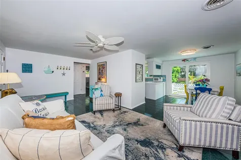 412 Pennsylvania Avenue Palm Harbor FL 34683