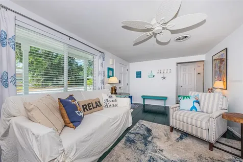 412 Pennsylvania Avenue Palm Harbor FL 34683