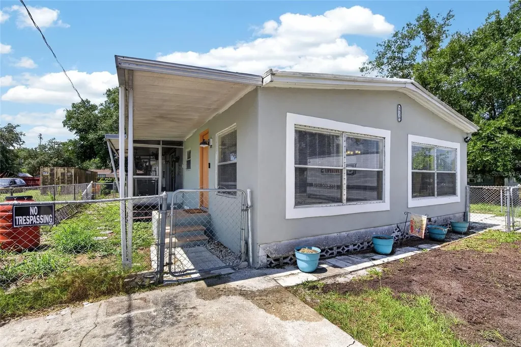 2715 Eaton Avenue Eaton Park FL 33840