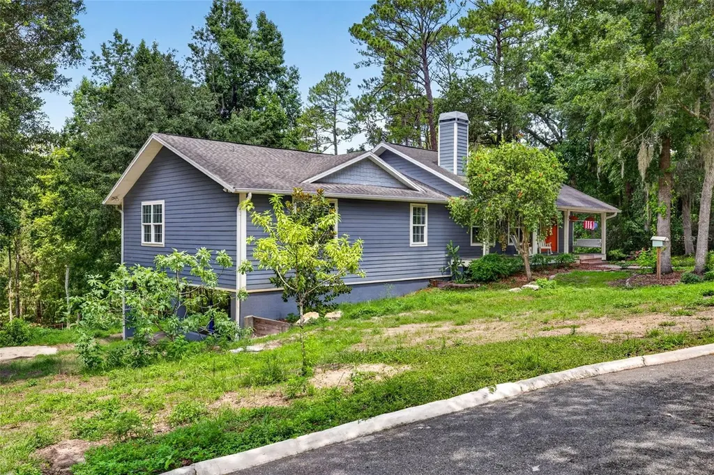 4243 Nancy Creek Boulevard Brooksville FL 34602