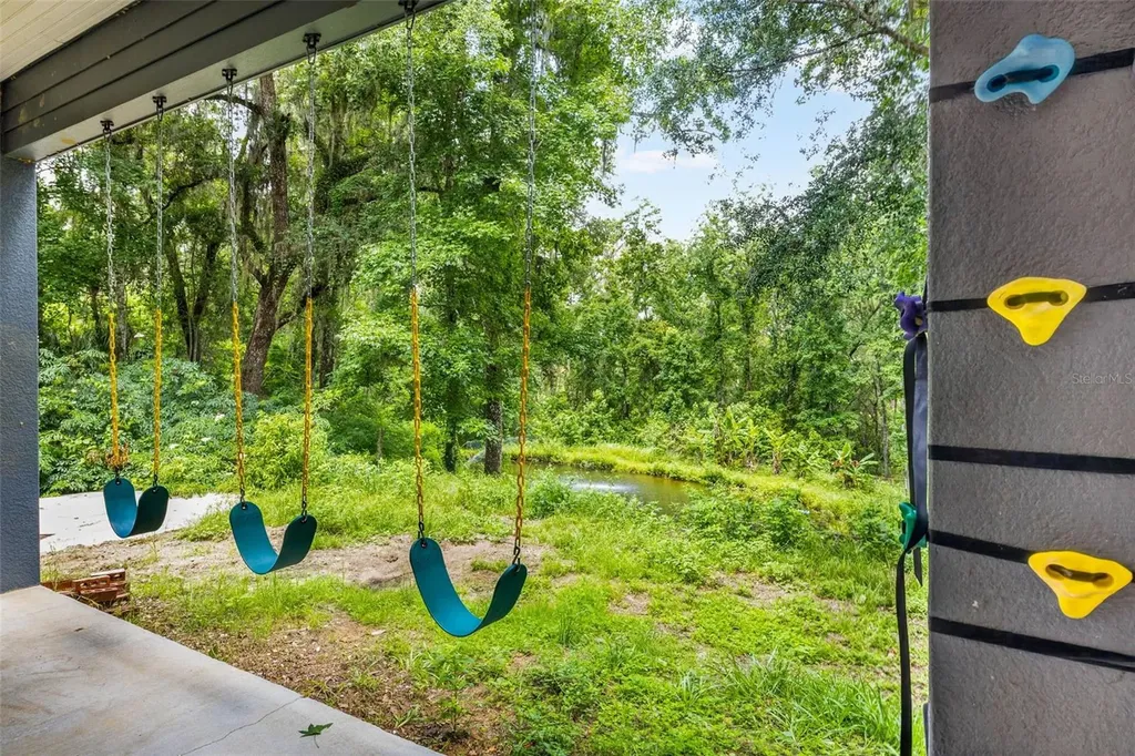 4243 Nancy Creek Boulevard Brooksville FL 34602