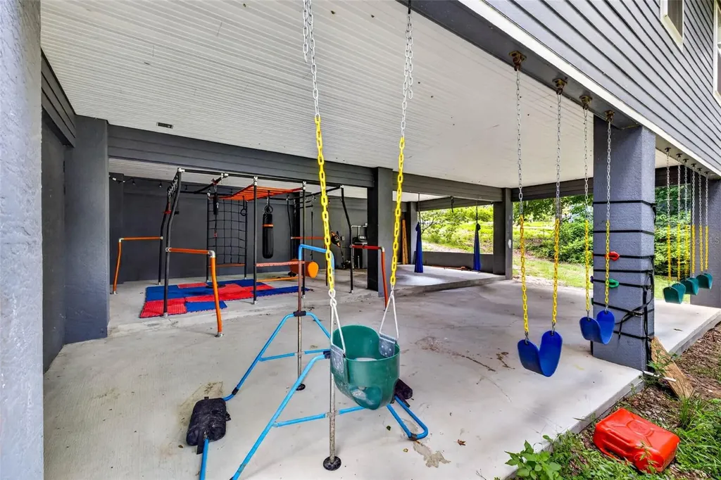 4243 Nancy Creek Boulevard Brooksville FL 34602