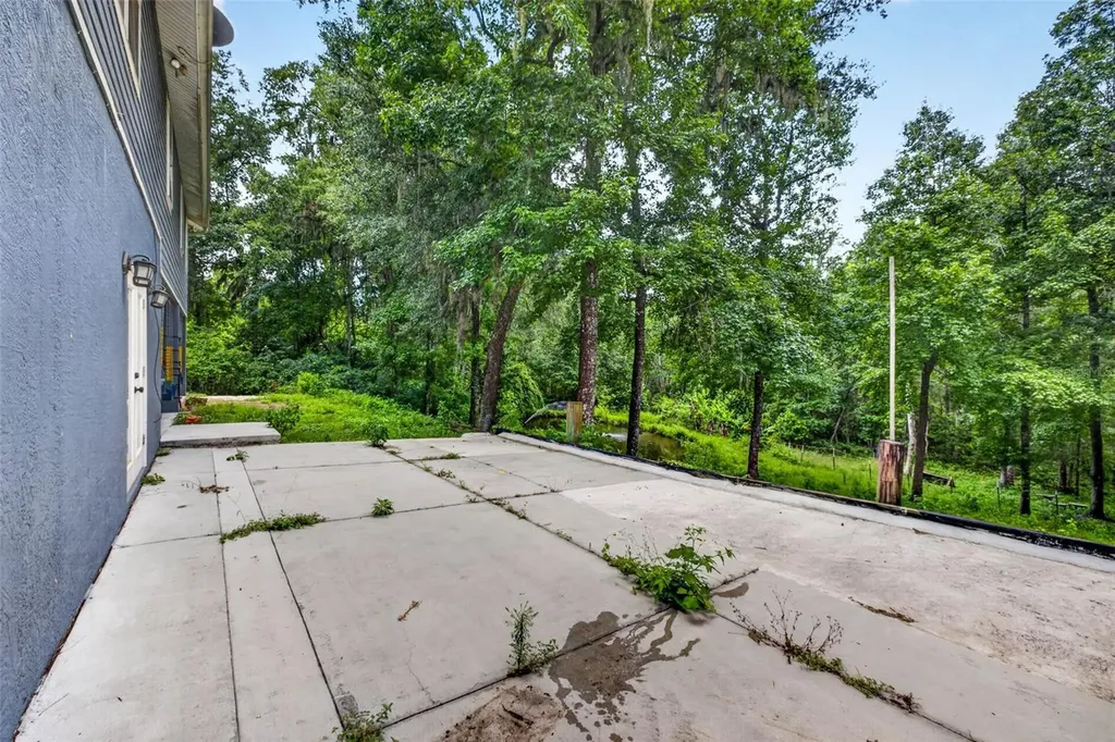 4243 Nancy Creek Boulevard Brooksville FL 34602