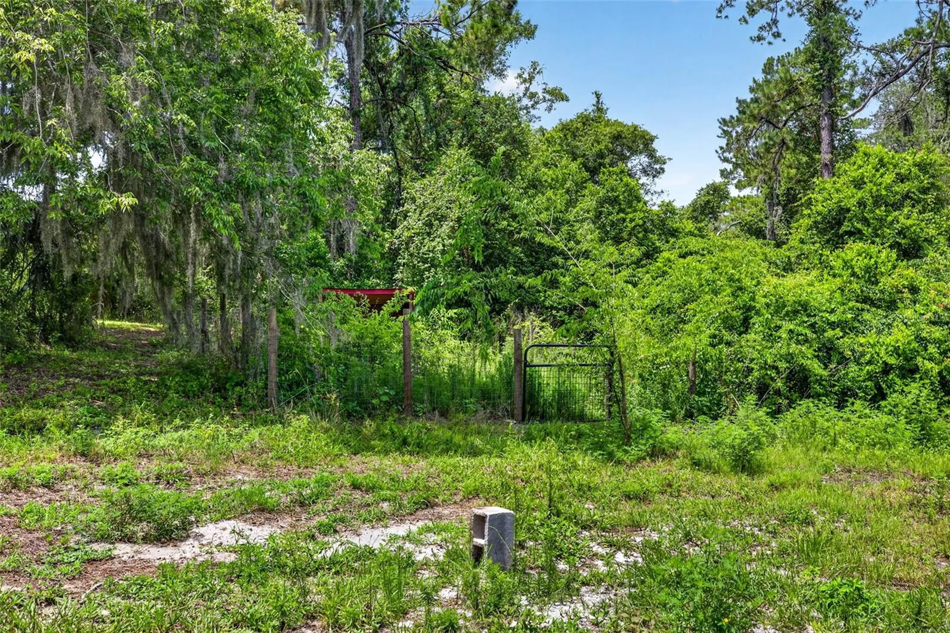 4243 Nancy Creek Boulevard Brooksville FL 34602