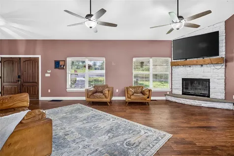4243 Nancy Creek Boulevard Brooksville FL 34602