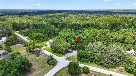 4243 Nancy Creek Boulevard Brooksville FL 34602