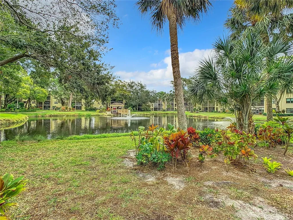 425 30th Avenue W Bradenton FL 34205