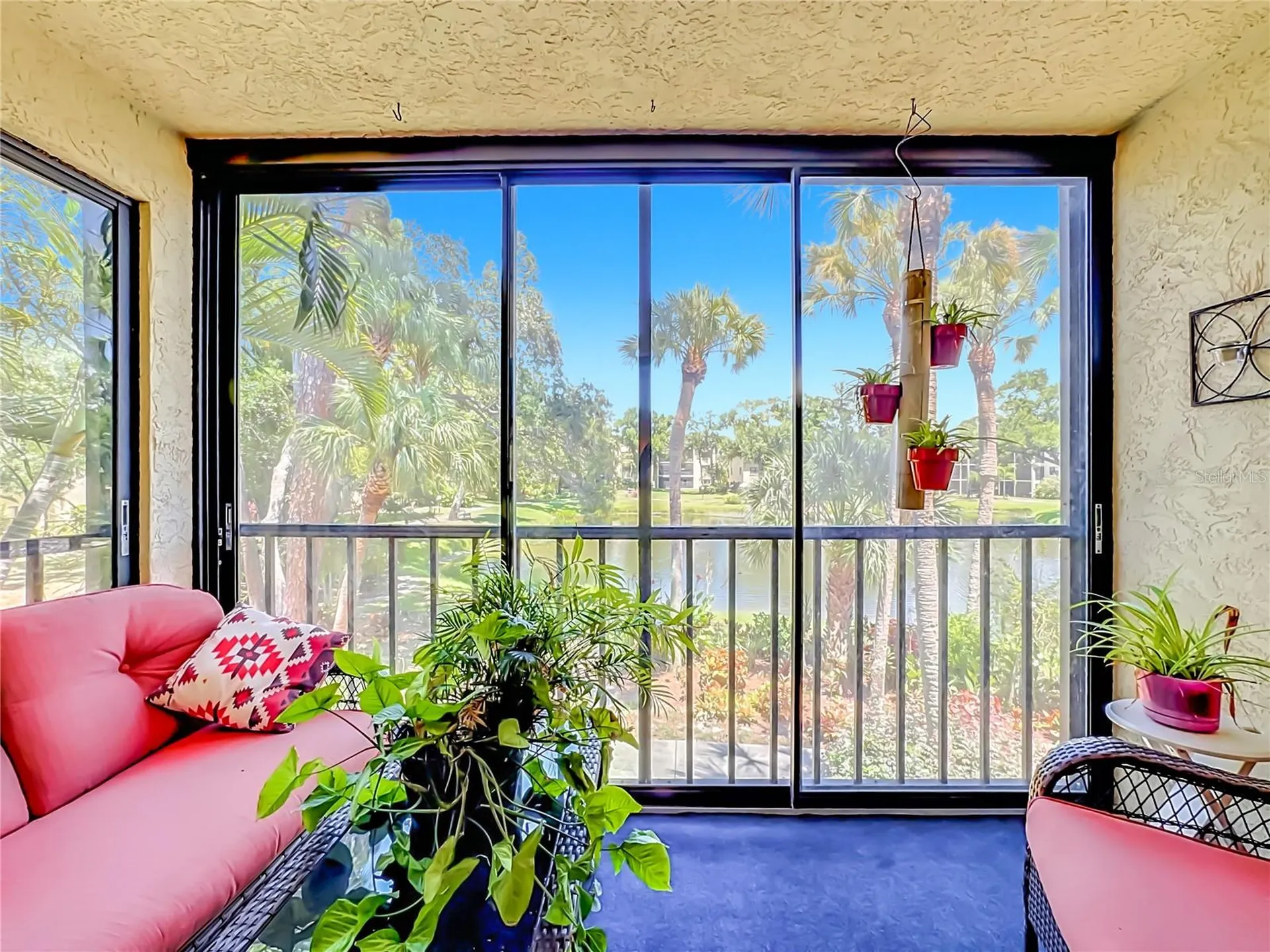425 30th Avenue W Bradenton FL 34205