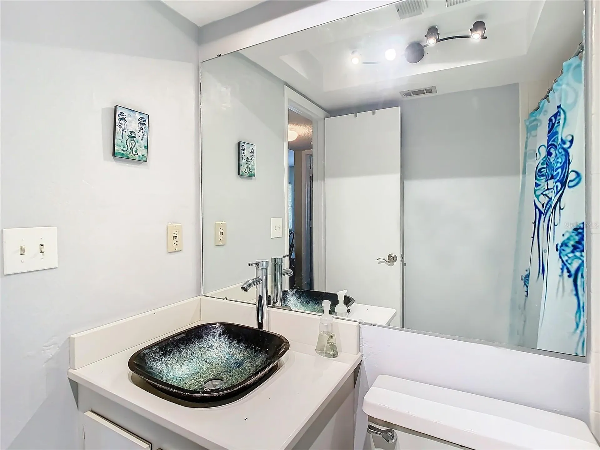 425 30th Avenue W Bradenton FL 34205