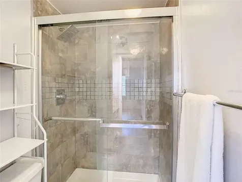 425 30th Avenue W Bradenton FL 34205