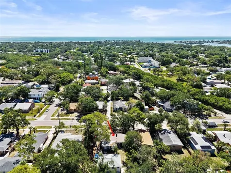 2329 7 Street S St Petersburg FL 33714