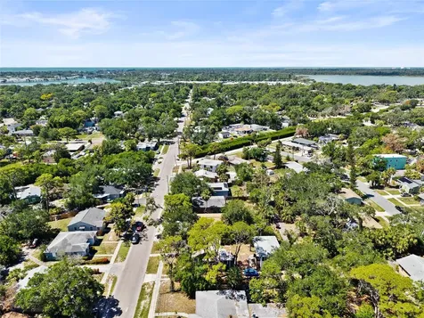 2329 7 Street S St Petersburg FL 33714