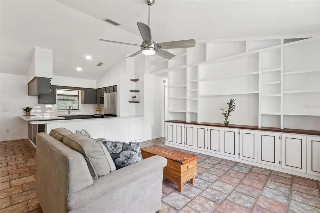 125 Donna Circle Sanford FL 32773