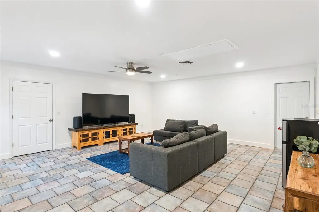 125 Donna Circle Sanford FL 32773