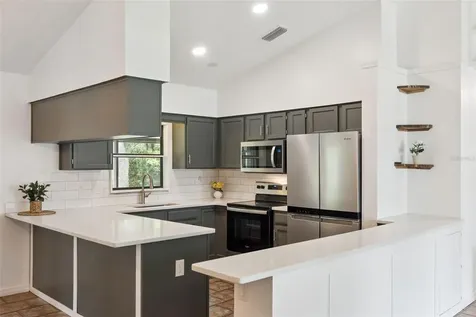 125 Donna Circle Sanford FL 32773
