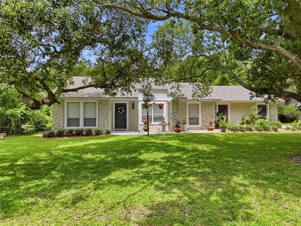 400 N Pine Meadow Drive Debary FL 32713