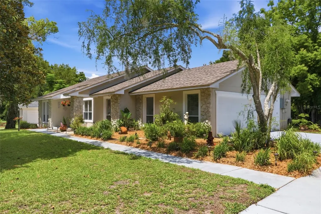 400 N Pine Meadow Drive Debary FL 32713