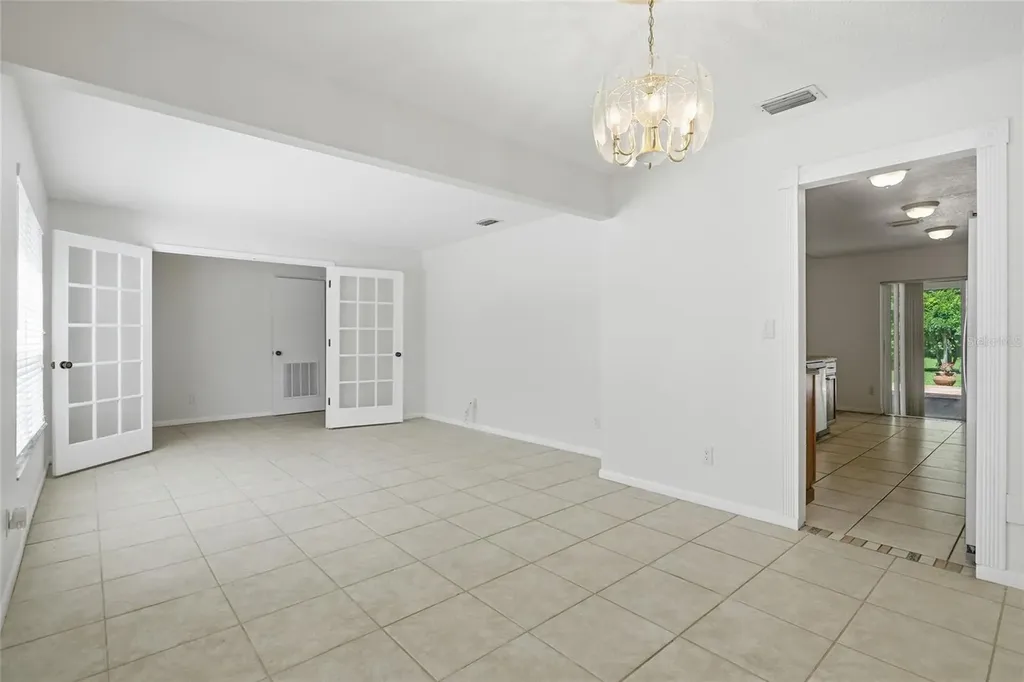 400 N Pine Meadow Drive Debary FL 32713
