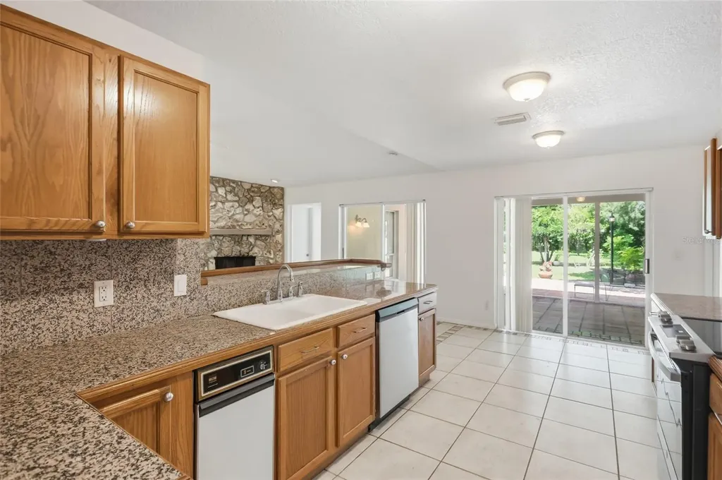 400 N Pine Meadow Drive Debary FL 32713