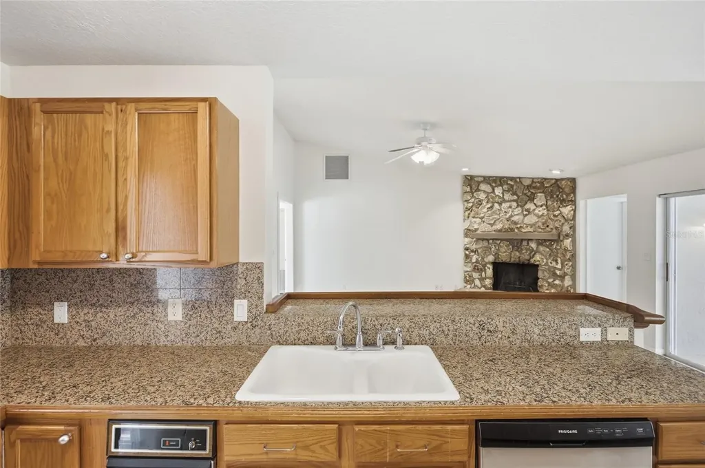 400 N Pine Meadow Drive Debary FL 32713