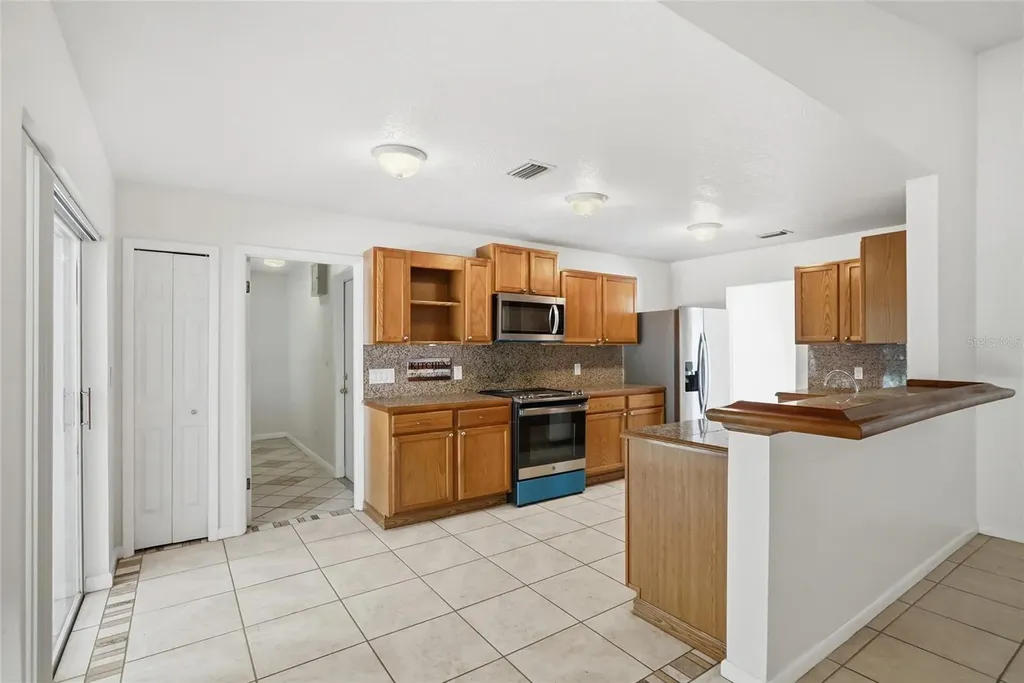 400 N Pine Meadow Drive Debary FL 32713