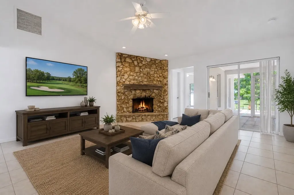400 N Pine Meadow Drive Debary FL 32713