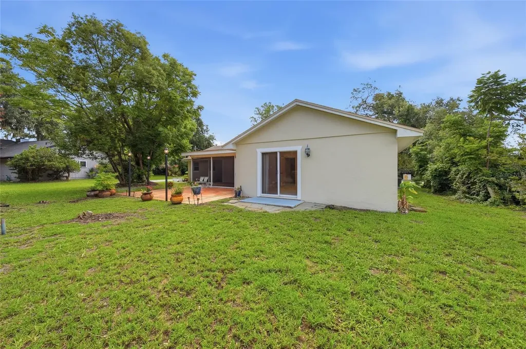 400 N Pine Meadow Drive Debary FL 32713