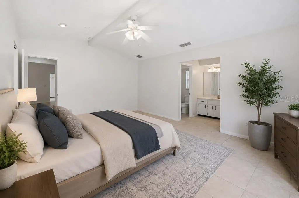 400 N Pine Meadow Drive Debary FL 32713