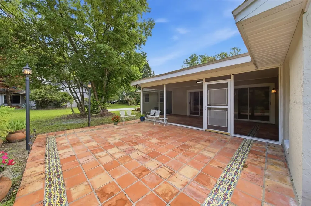 400 N Pine Meadow Drive Debary FL 32713