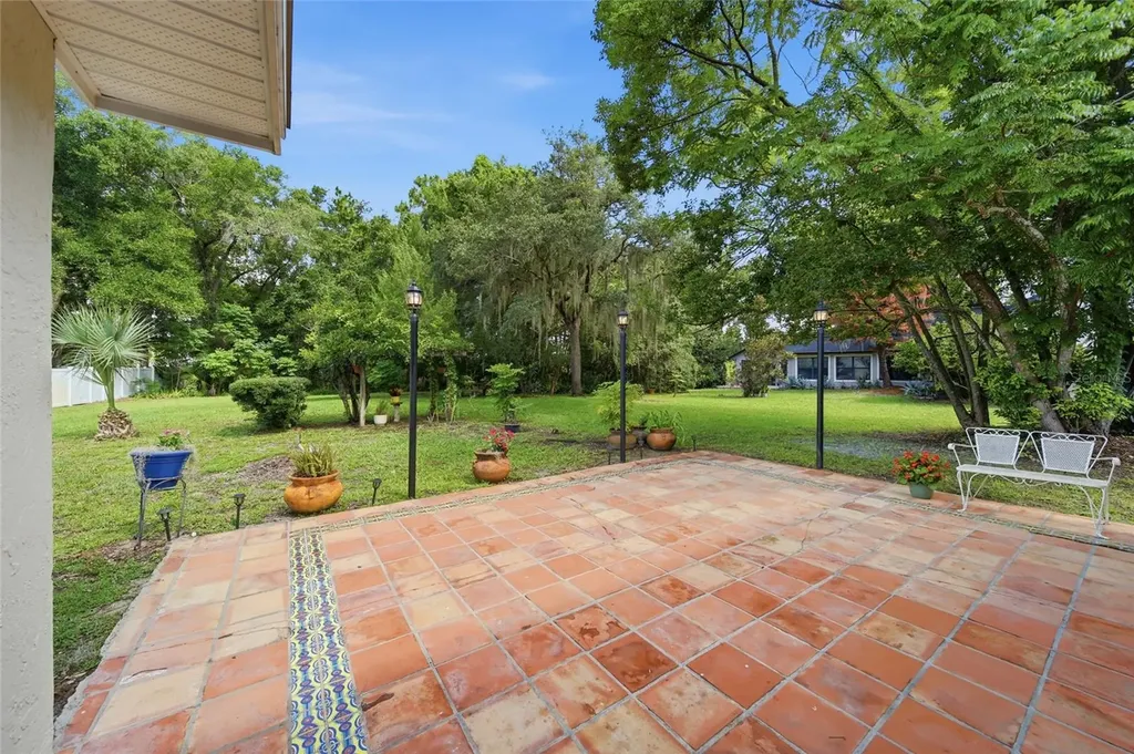 400 N Pine Meadow Drive Debary FL 32713
