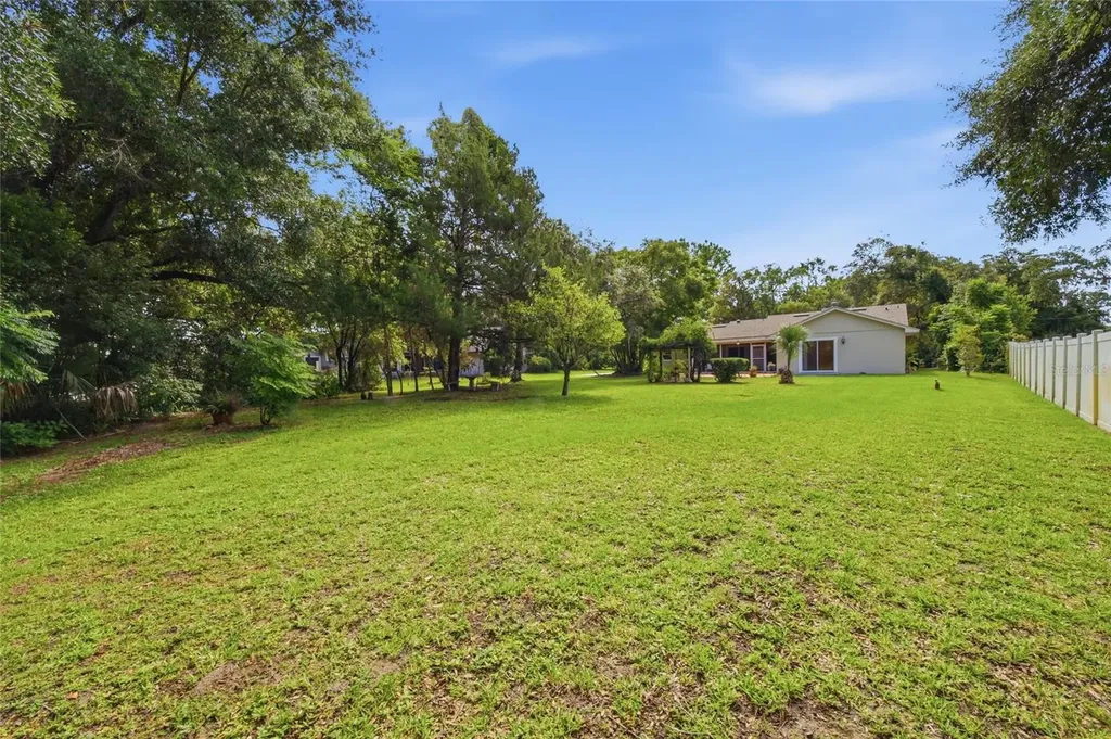 400 N Pine Meadow Drive Debary FL 32713