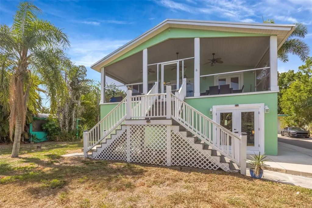 815 2nd Avenue NW Ruskin FL 33570