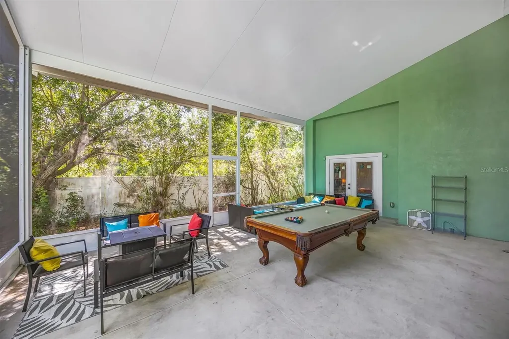 815 2nd Avenue NW Ruskin FL 33570