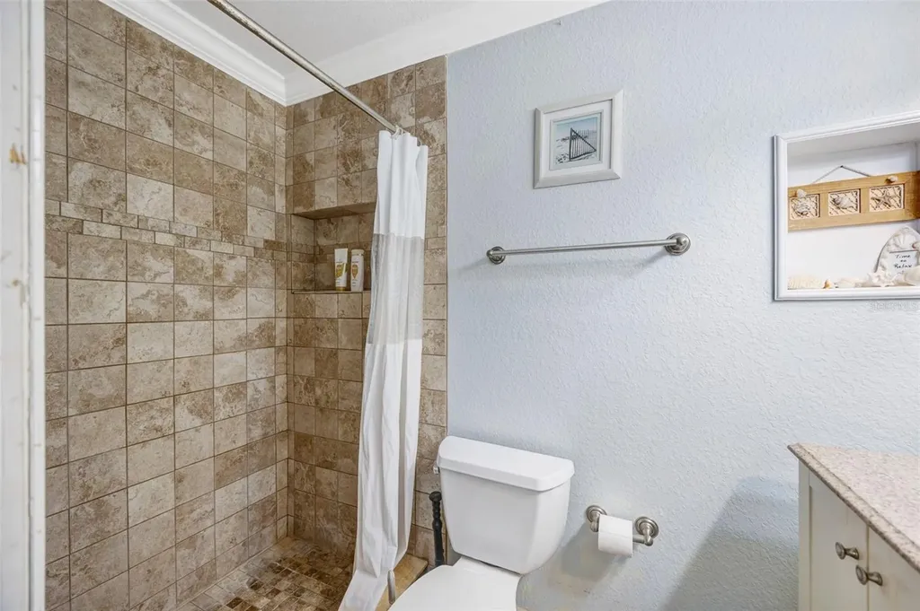 815 2nd Avenue NW Ruskin FL 33570