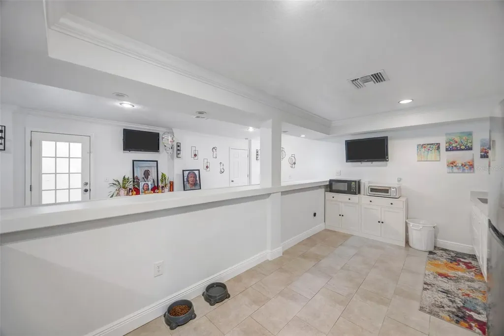 815 2nd Avenue NW Ruskin FL 33570
