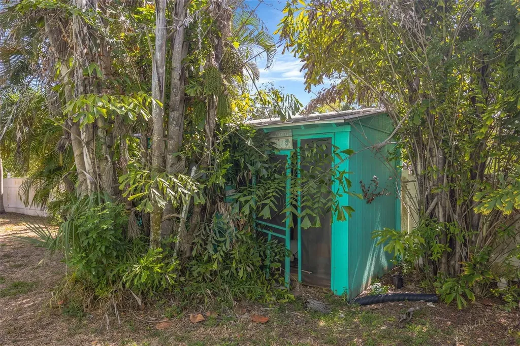 815 2nd Avenue NW Ruskin FL 33570