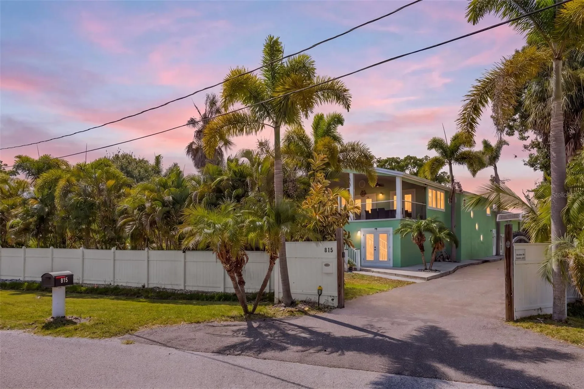 815 2nd Avenue NW Ruskin FL 33570