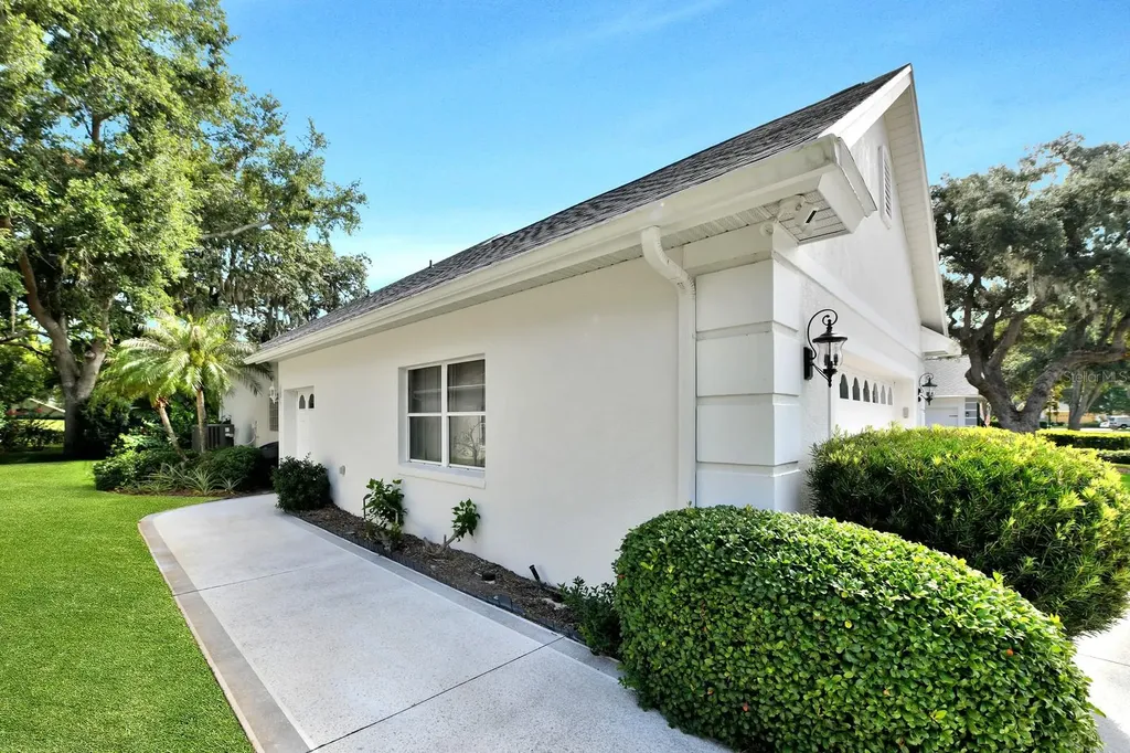 5011 Greenbriar Trail Mount Dora FL 32757