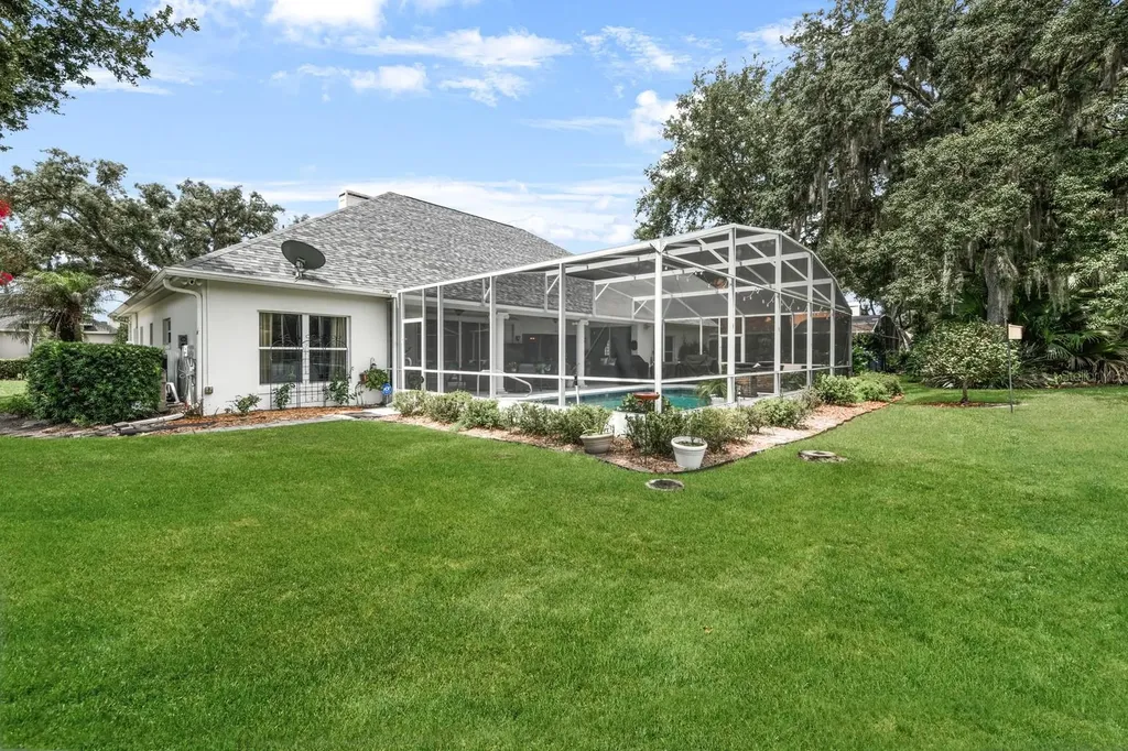 5011 Greenbriar Trail Mount Dora FL 32757