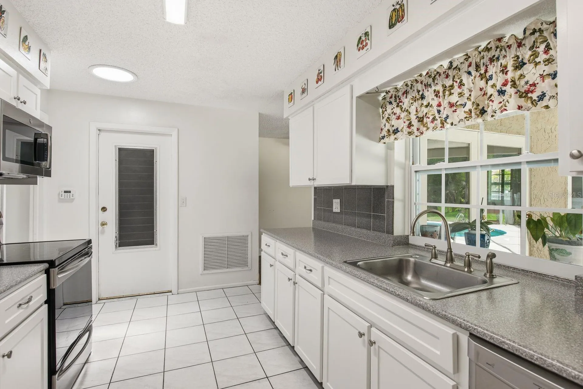 900 Mainsail Way Palm Harbor FL 34685