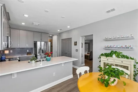 7521 Laureate Boulevard Orlando FL 32827