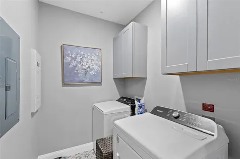 7521 Laureate Boulevard Orlando FL 32827