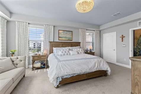 7521 Laureate Boulevard Orlando FL 32827