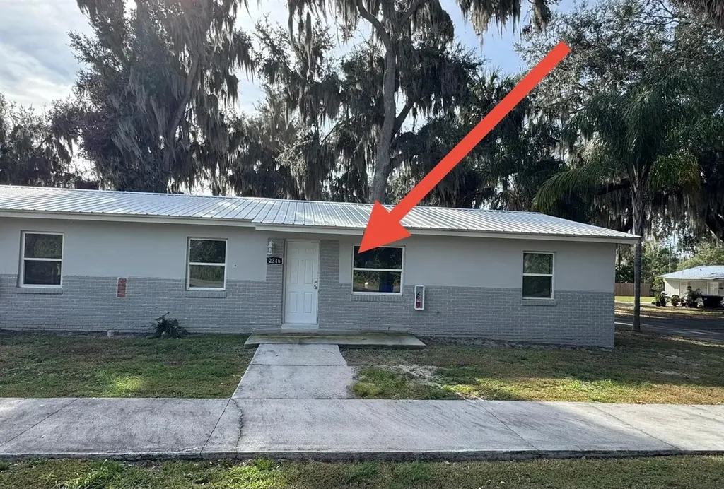 2346 Section Drive Apopka FL 32703